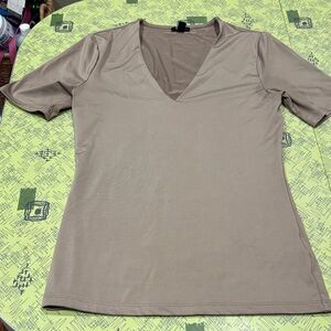 Express Body Contour Double Layer V-Neck Tee in Blush Taupe